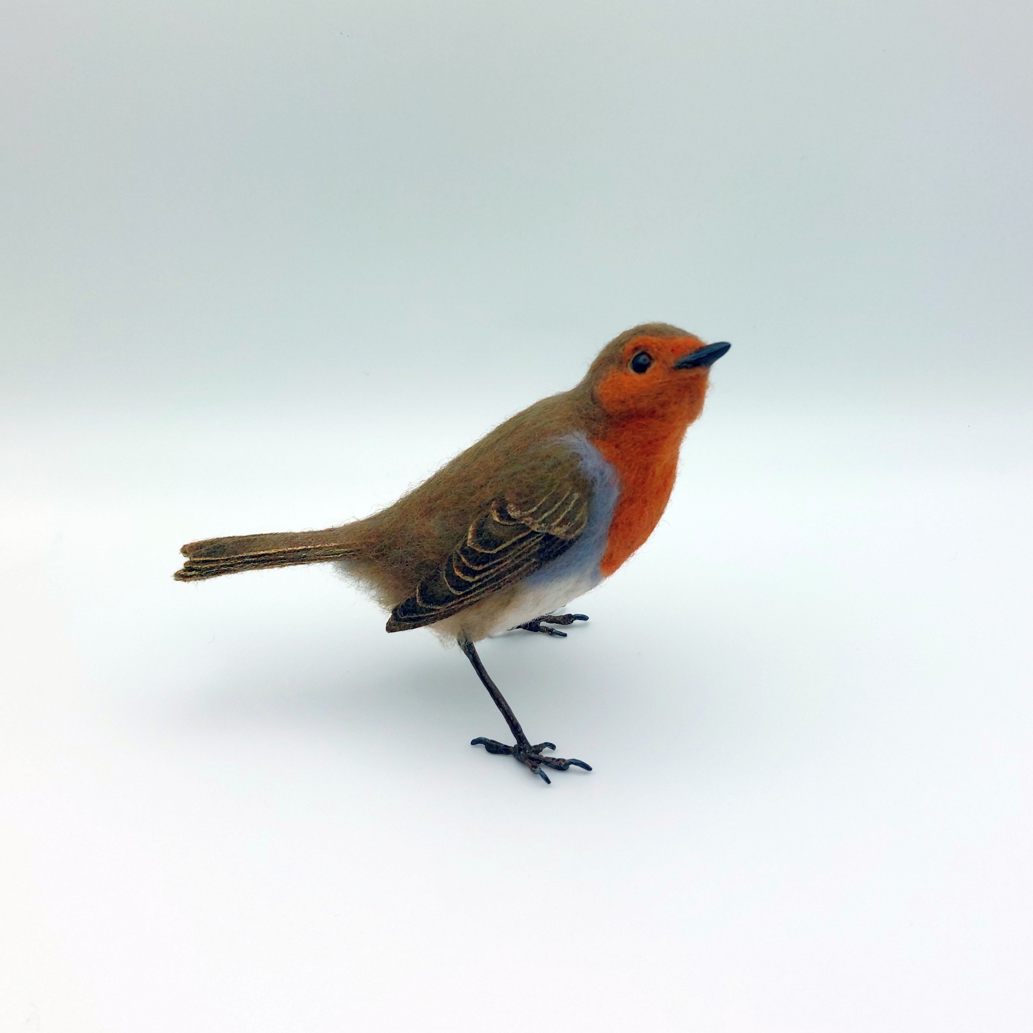 Robin: Unique handmade needle-felted wildlife sculpture.