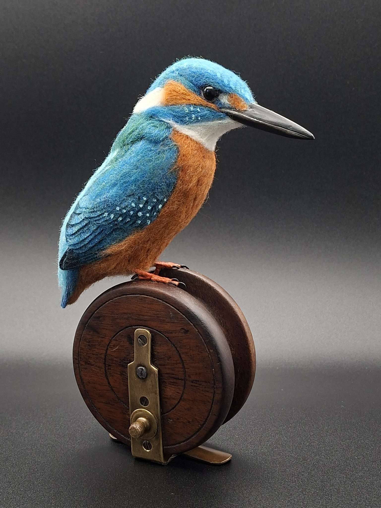 Kingfisher : Unique handmade needle-felted wildlife sculpture.  